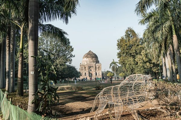 Comment organiser un séjour au Vietnam avec des cours de cuisine vietnamienne et des visites de pagodes historiques ?